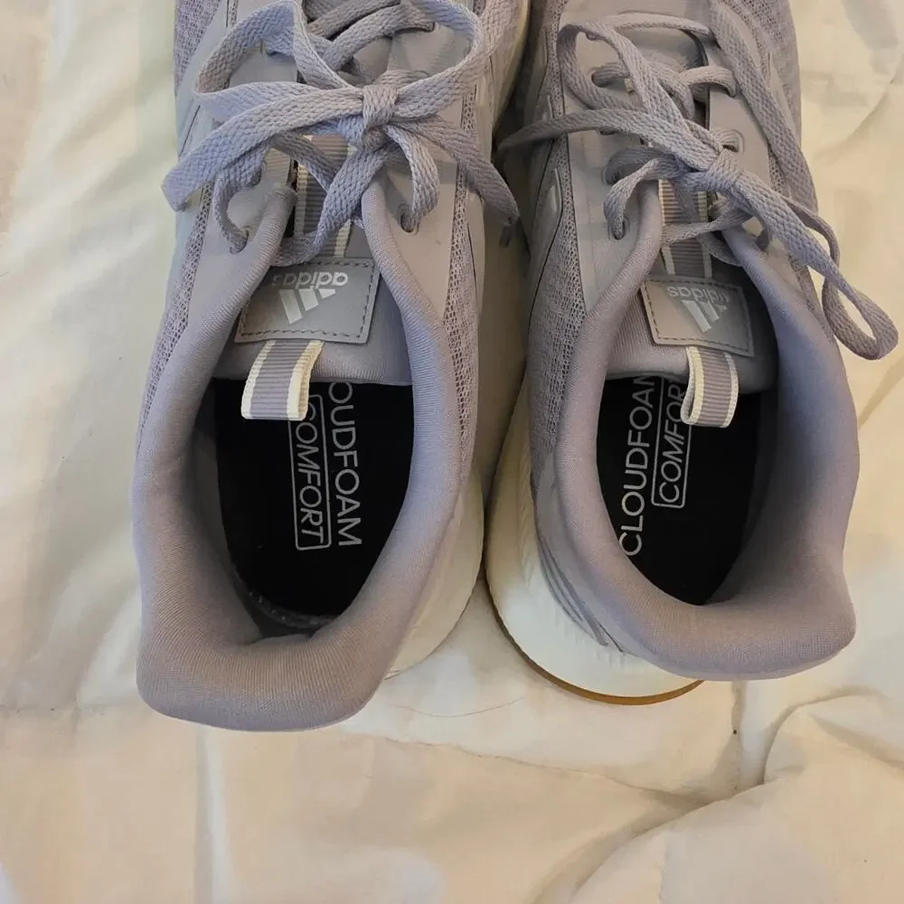 adidas Cloudfoam Comfort Gray Sneakers Women’s 9 Gum Sole Running Walking Shoes